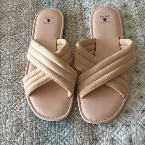 Shade & Shore Women's Pink Cross-Strap Sandals